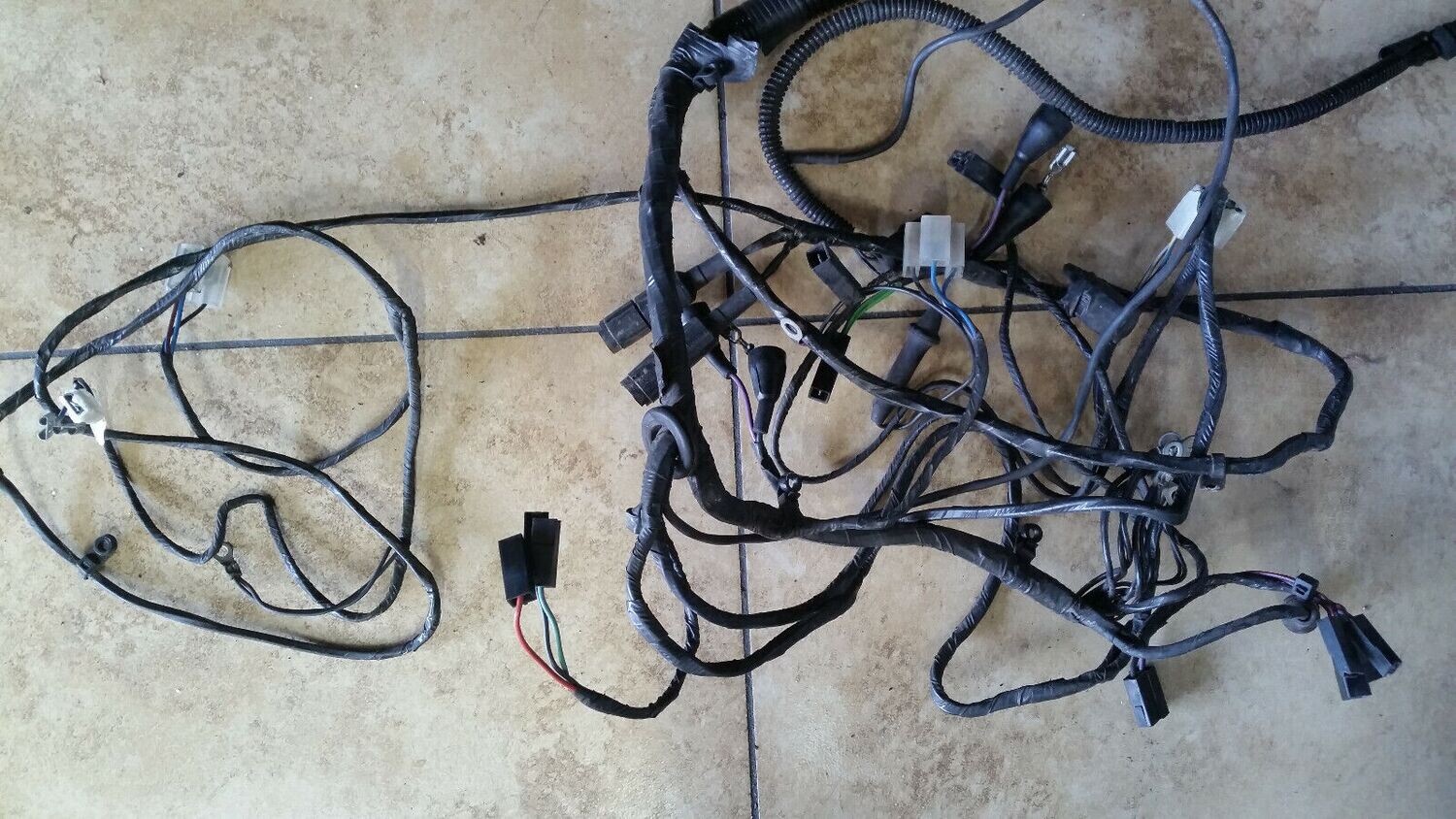 96 -99 BENTLEY TURBO R LEFT FRONT ENGINE BAY SIDE WIRING harness wires UT10476PD