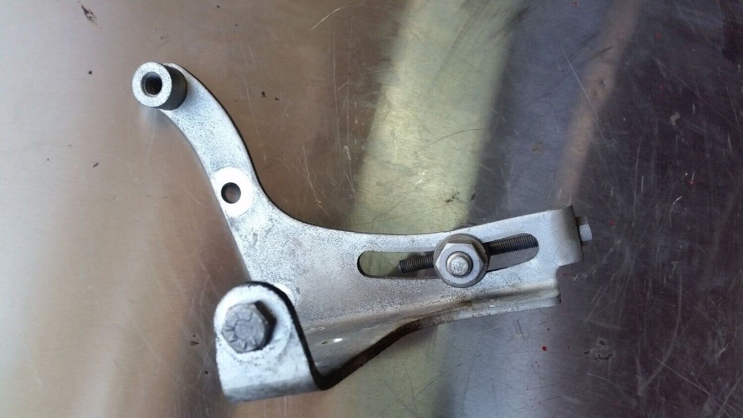 1998 Rolls Royce Silver SPUR BENTLEY ALTERNATOR BRACKET UPPER