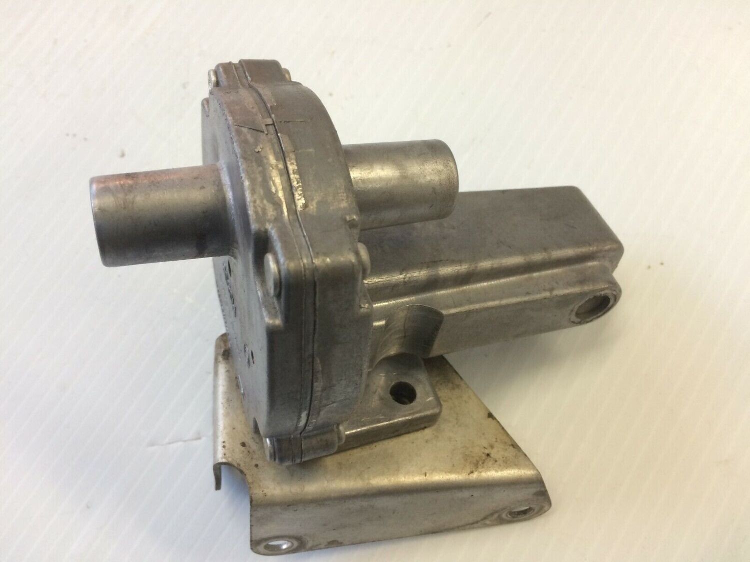 relist ROLLS ROYCE BENTLEY MULSANNE S FUEL INJECTION IDLE SPEED REGULATOR