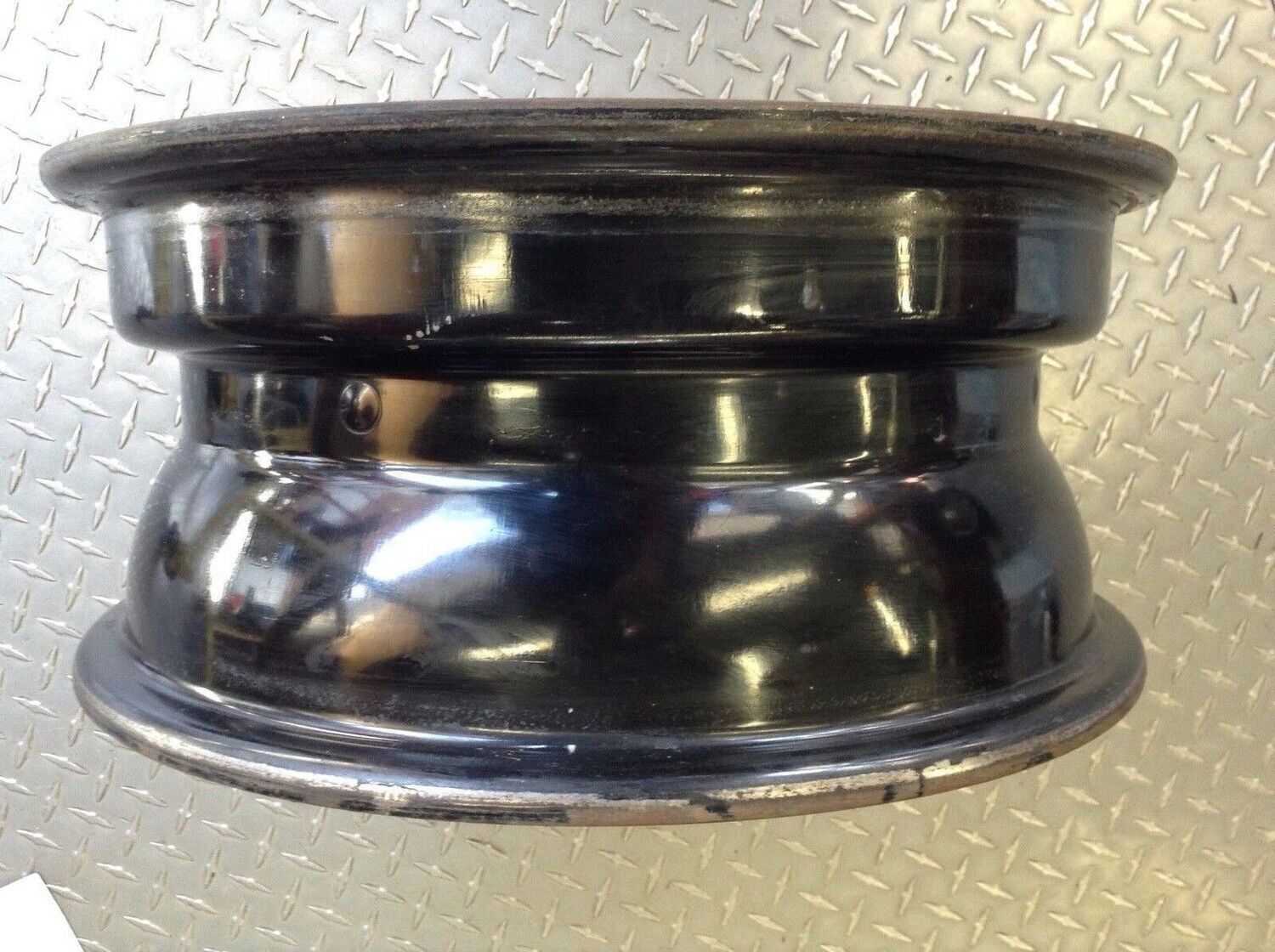 1965 to 1980 Rolls Royce Silver Shadow metal wheel rim