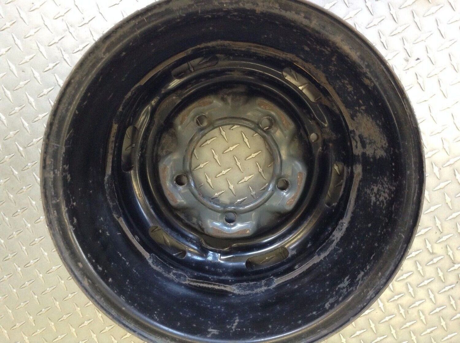 1965 to 1980 Rolls Royce Silver Shadow metal wheel rim