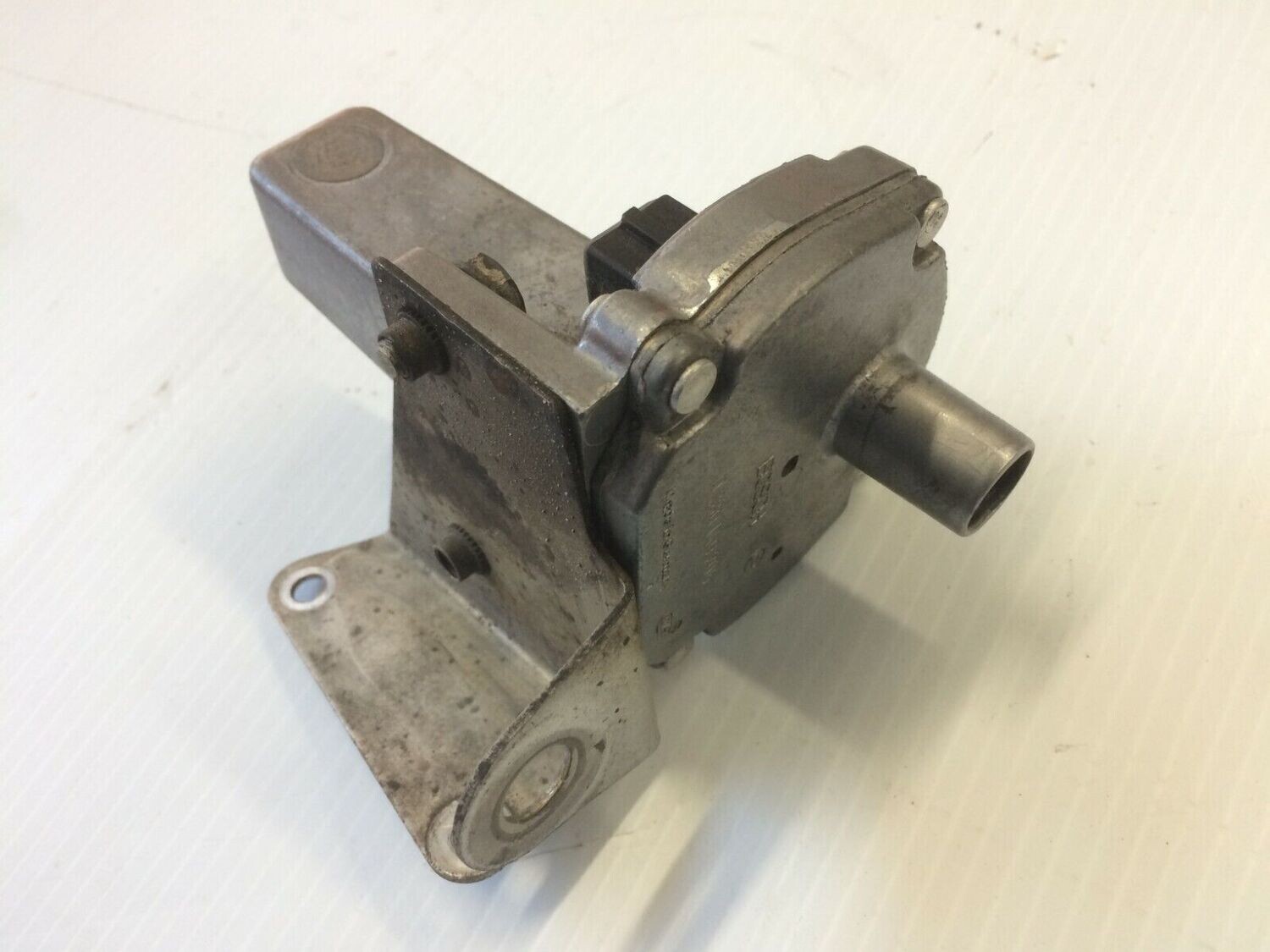 relist ROLLS ROYCE BENTLEY MULSANNE S FUEL INJECTION IDLE SPEED REGULATOR