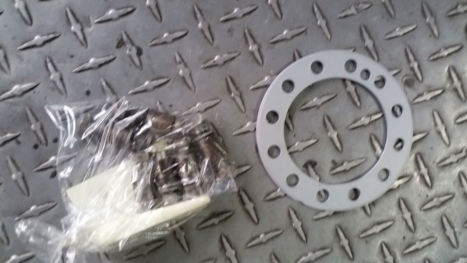 Rolls Royce Silver Spirit Spur Flywheel Gear flex plate FASTENING BOLTS UE30848