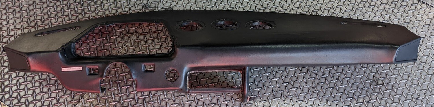 FERRARI 308 GTSi INTERIOR part BLACK DASHBOARD EXCELLENT CONDITION 60303500