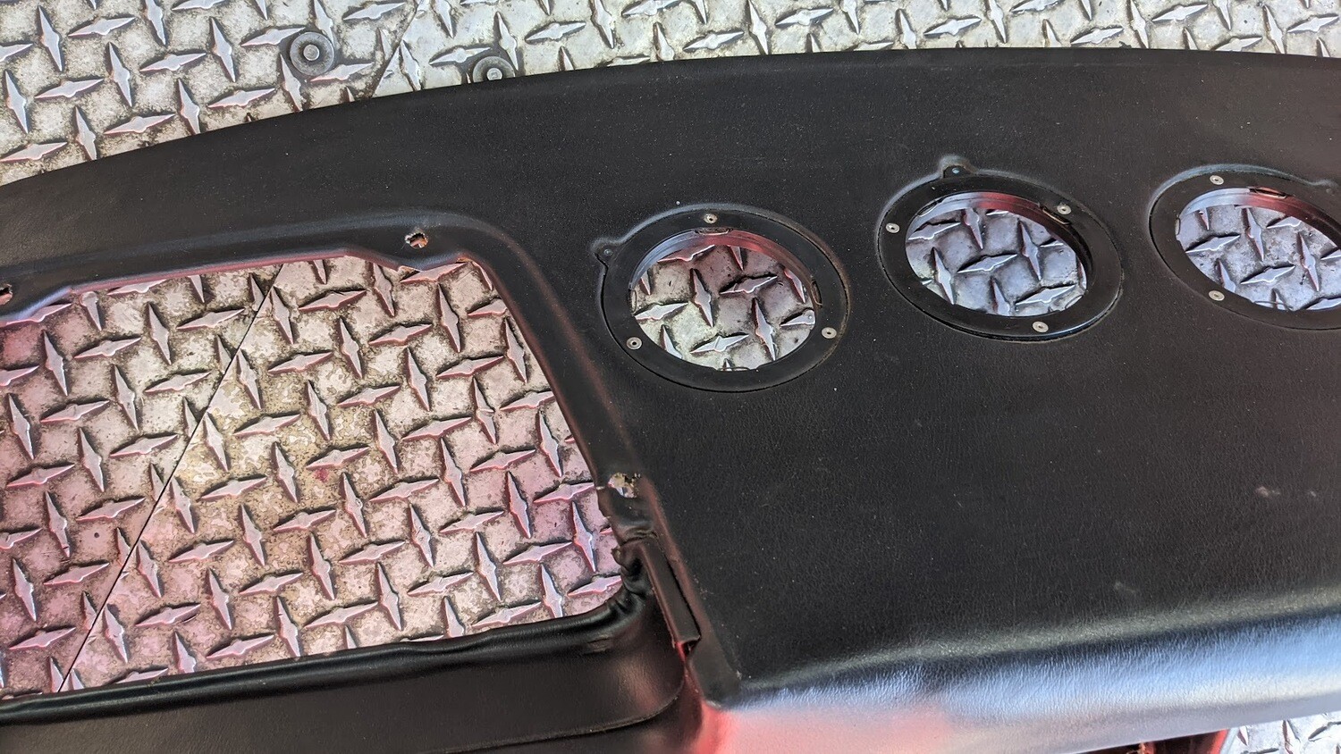 FERRARI 308 GTSi INTERIOR part BLACK DASHBOARD EXCELLENT CONDITION 60303500