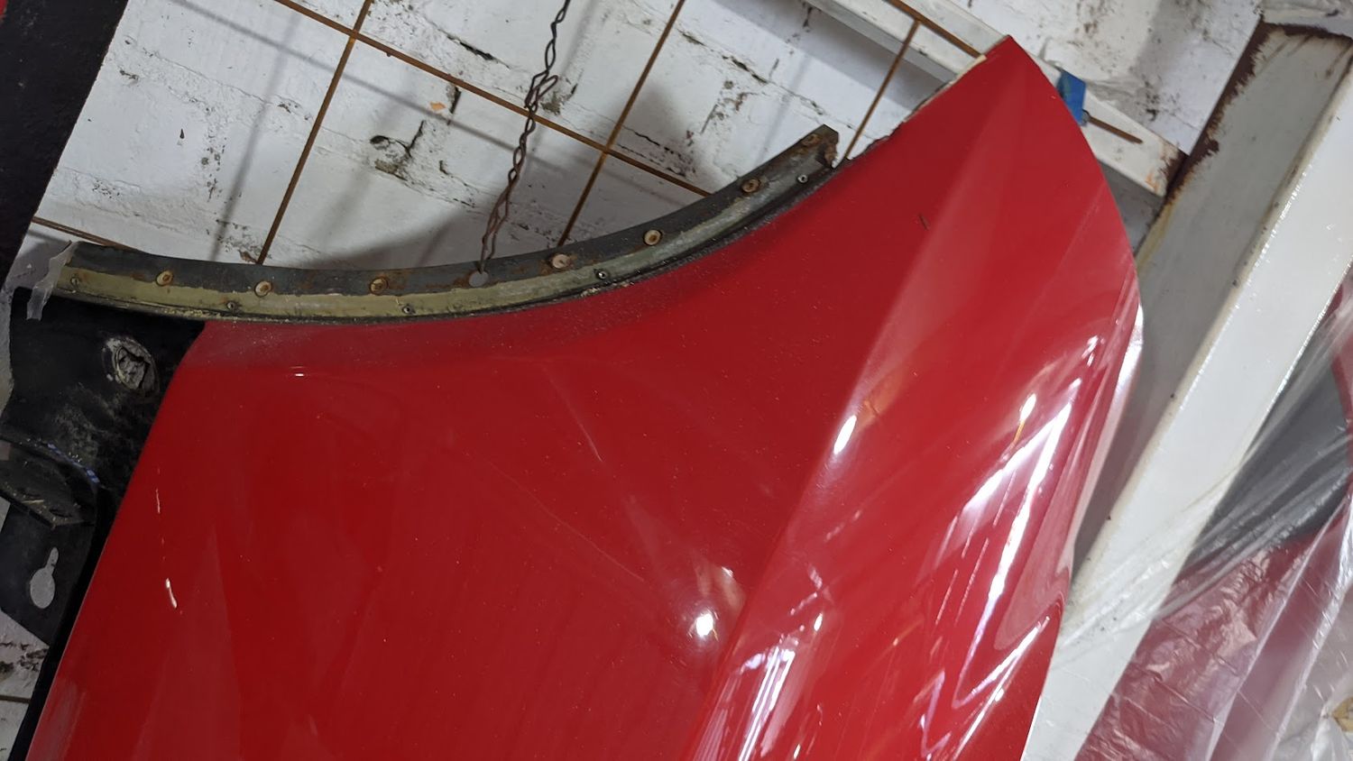 FERRARI 308 GTSi LEFT FENDER WING PANEL CUT 60213907L