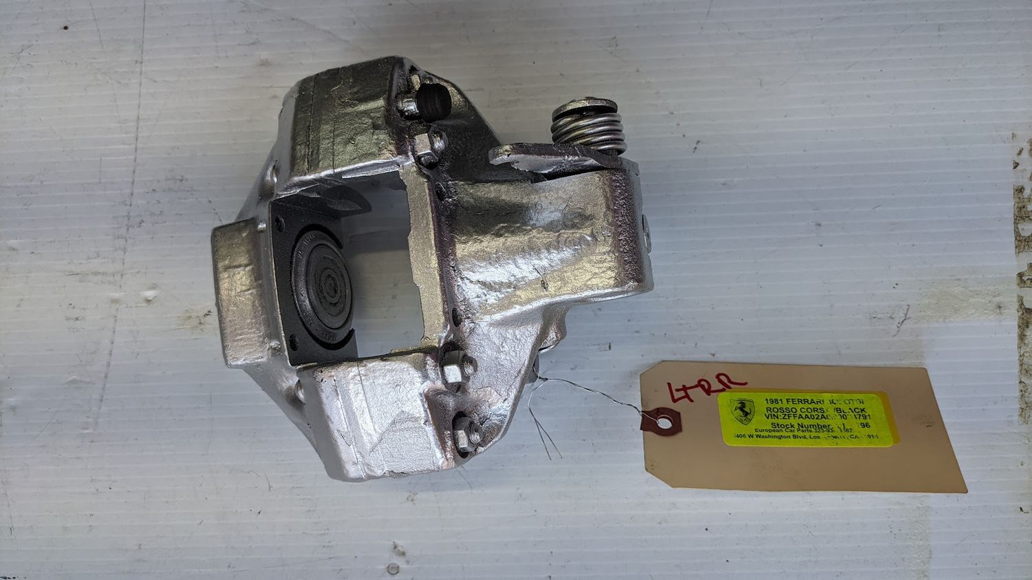 FERRARI 308 81 USA PARTS LEFT REAR BRAKE CALIPER PRE OWNED 106359