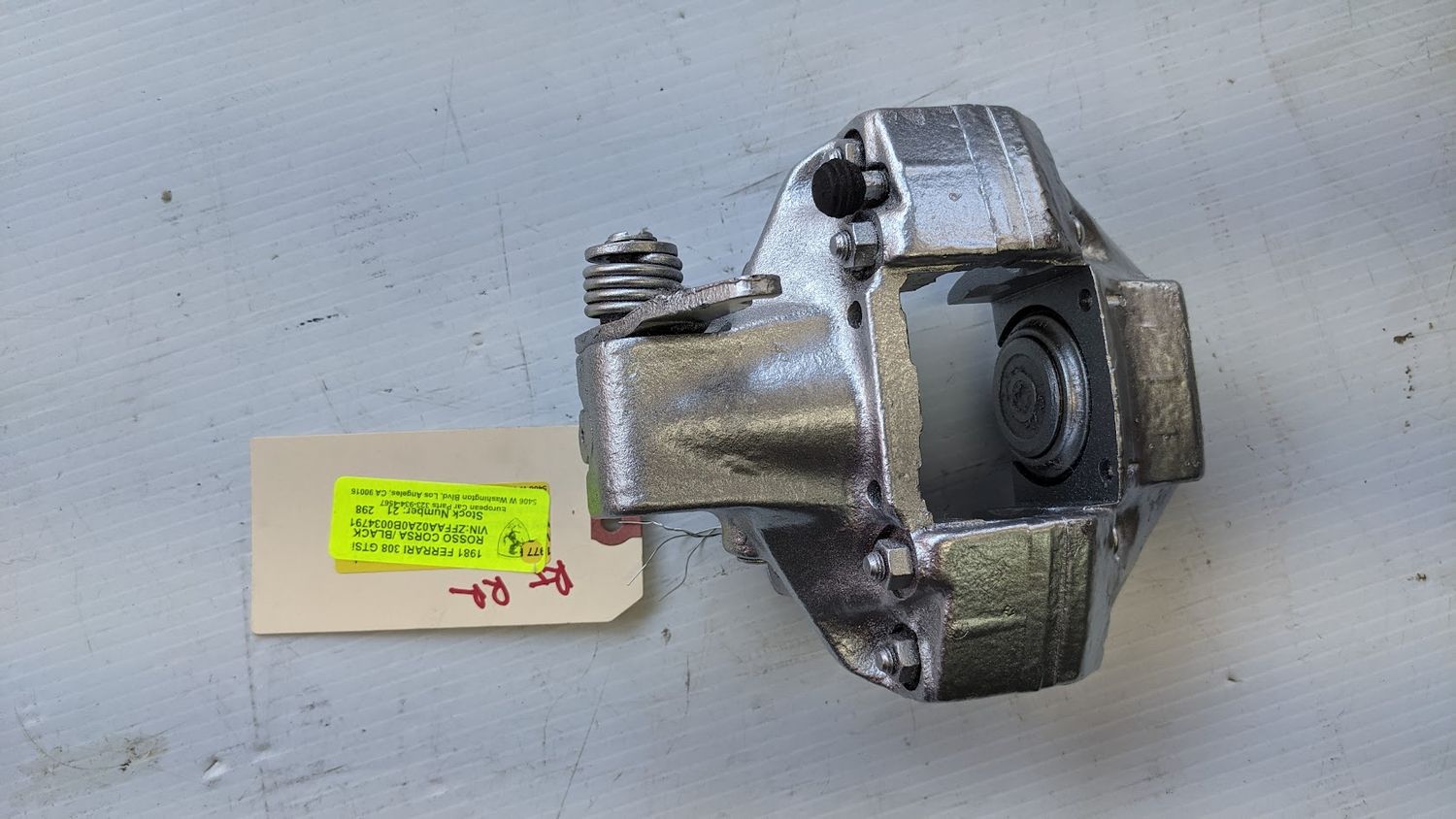 FERRARI 308 81 USA PARTS RIGHT REAR BRAKE CALIPER PRE OWNED 106360
