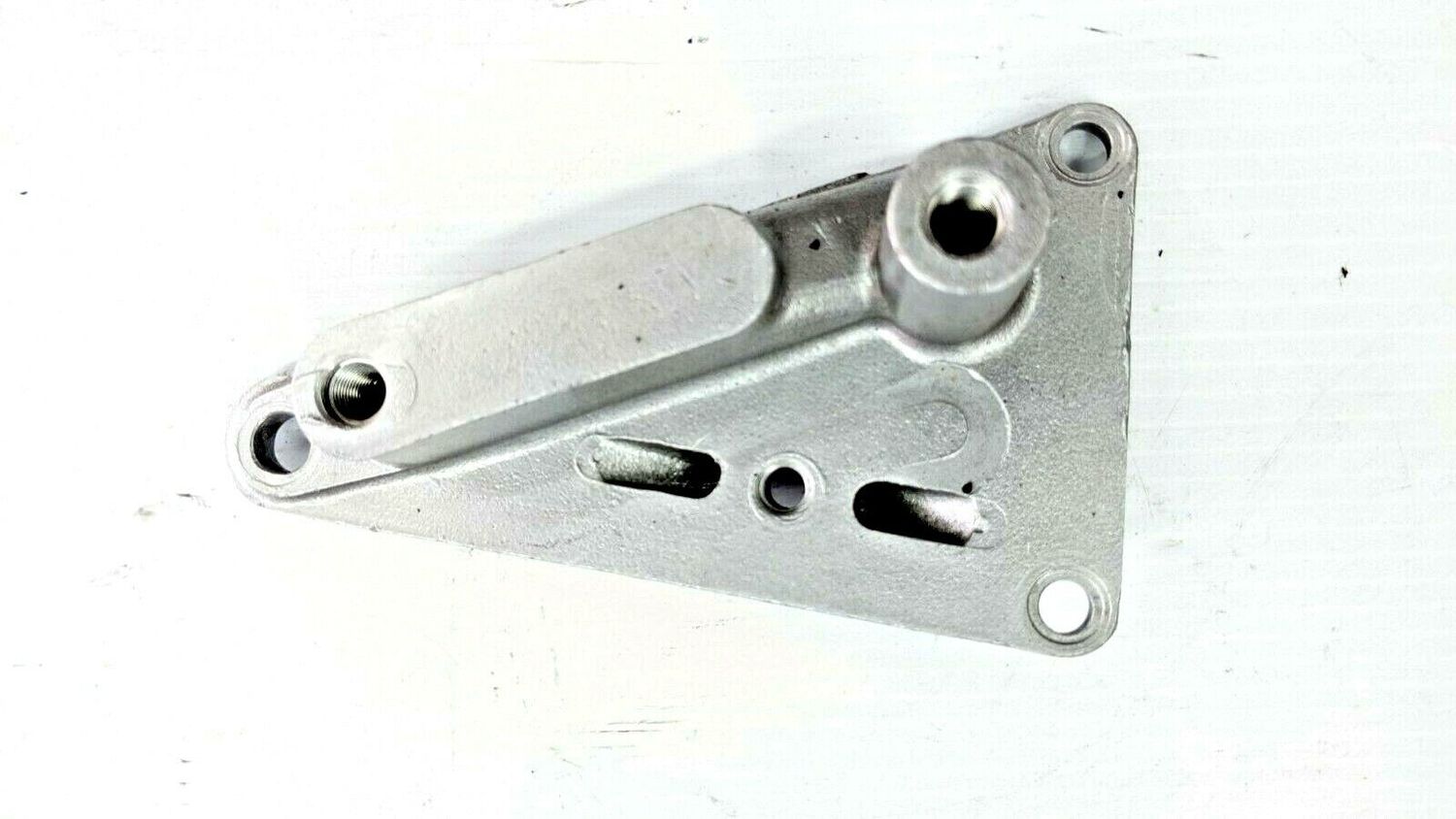 EARLY ROLLS ROYCE SILVER SPUR BENTLEY front power steering pump bracket UE35535