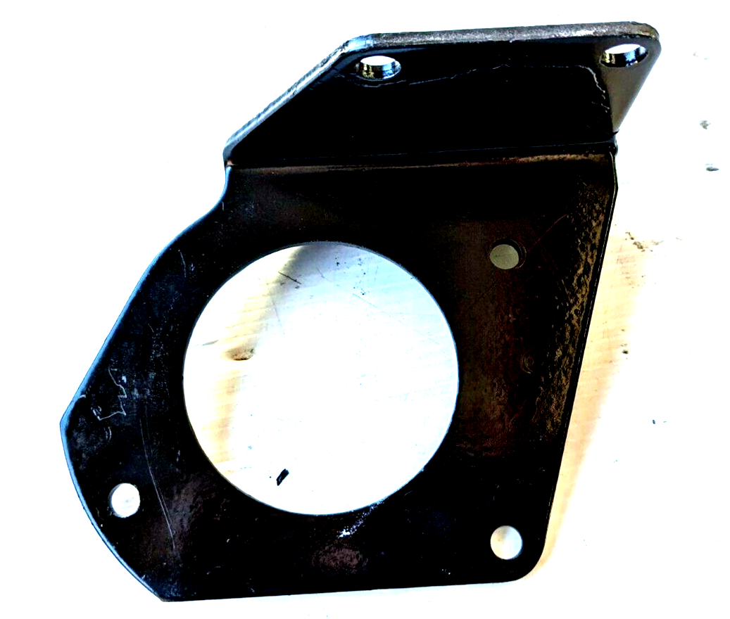 1981 FERRARI 308 GTSi PART engine motor MOUNT BRACKET SUPPORT RIGHT REAR 115712