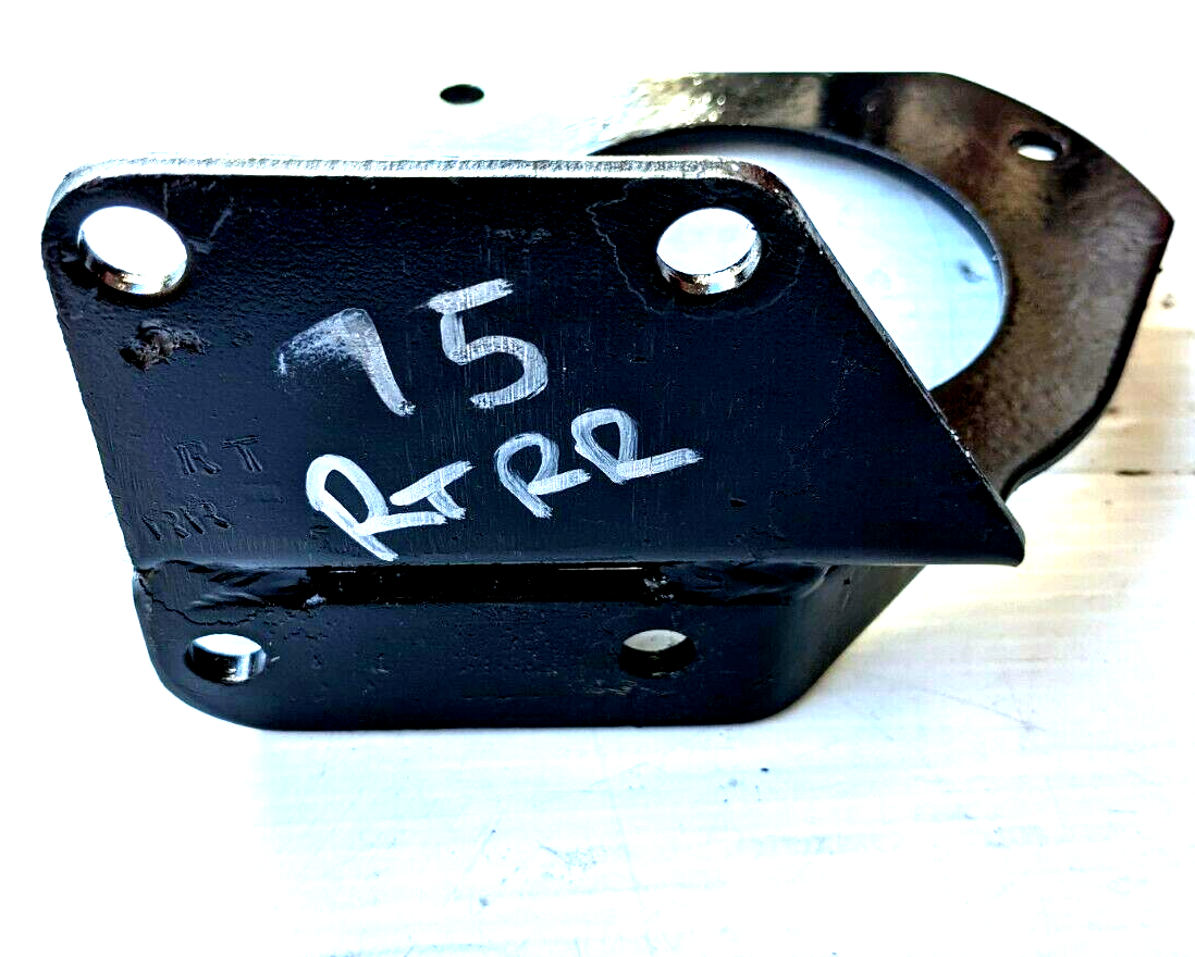 1981 FERRARI 308 GTSi PART engine motor MOUNT BRACKET SUPPORT RIGHT REAR 115712