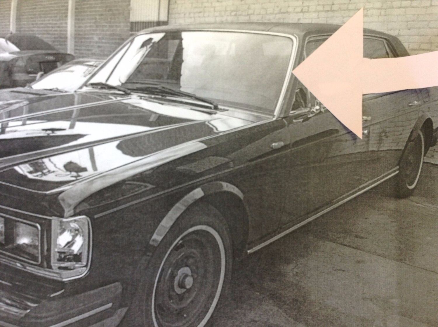 81 - 91 ROLLS ROYCE SILVER SPUR LEFT A PILLAR WIND DEFLECTOR