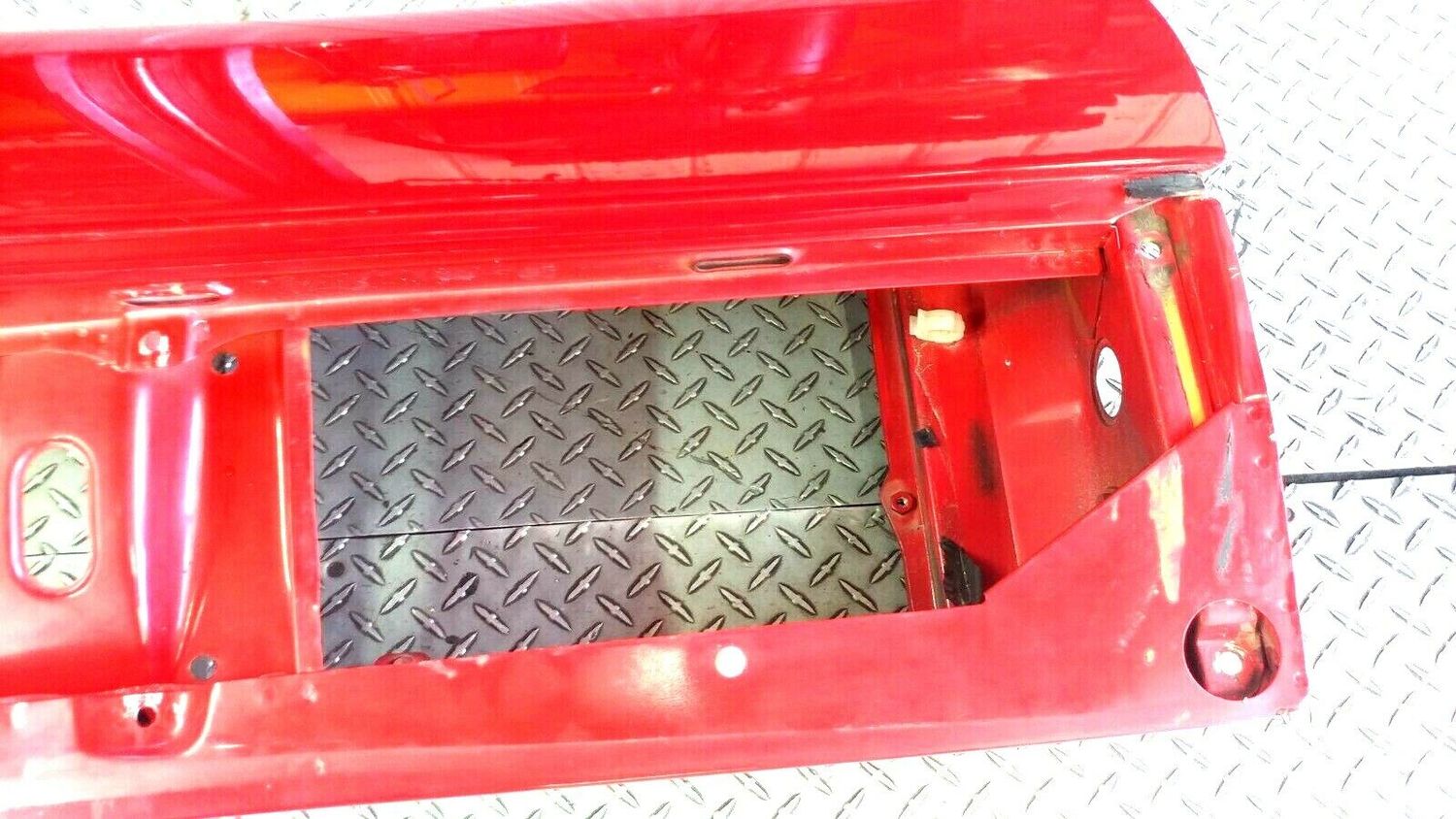FERRARI 348 PARTS RIGHT DOOR SHELL FRAME 62098400