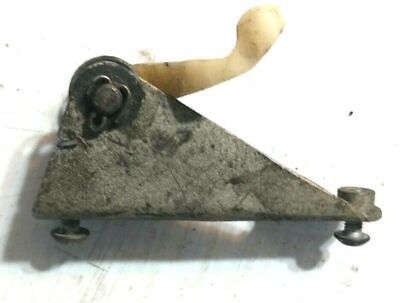 65 - 80 ROLLS ROYCE SILVER SHADOW RIGHT REAR DOOR LOCK TO HANDLE UB13566