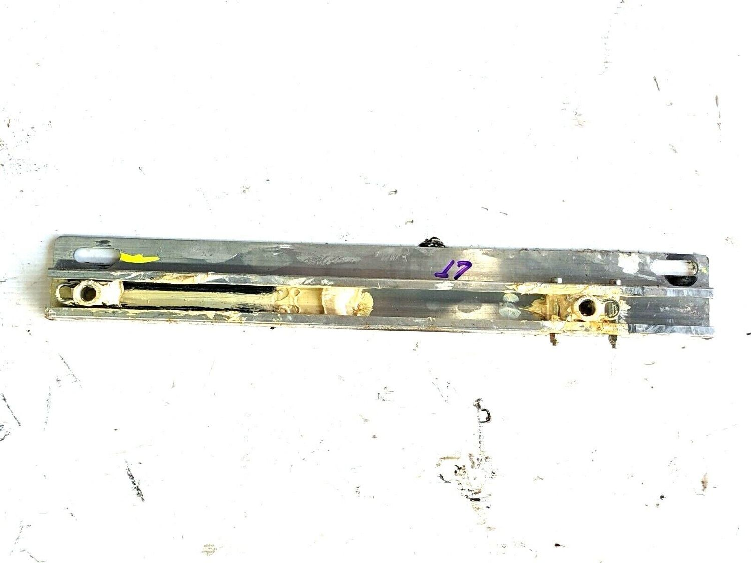 FERRARI 360 430 SPIDER SCUDERIA LEFT DOOR WINDOW LOWER RAIL 65970800