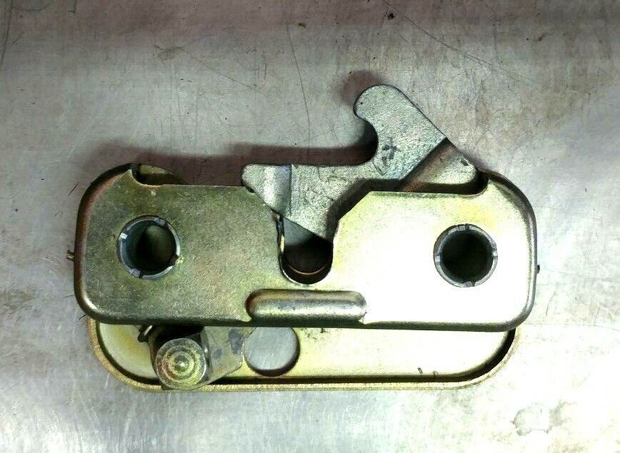 FERRARI 348 PARTS M0089337 ENGINE COMPARTMENT LID LOCK 60277407