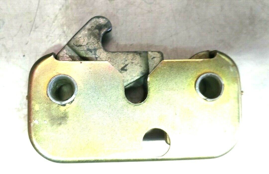 FERRARI 348 PARTS M0089337 ENGINE COMPARTMENT LID LOCK 60277407