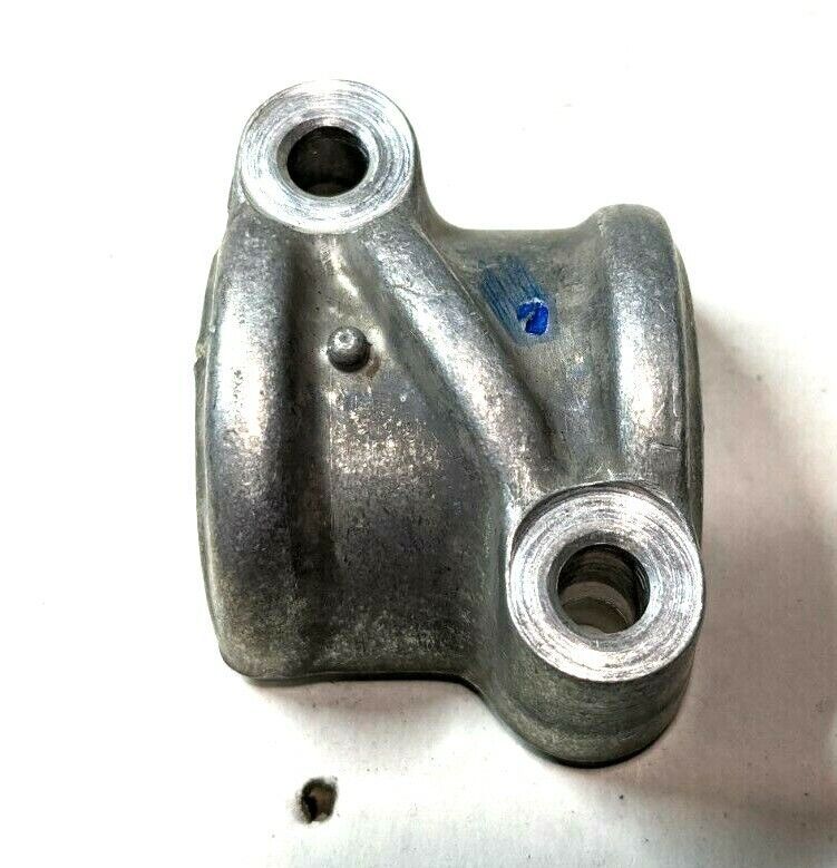 FERRARI 348 PARTS ENGINE RIGHT HEAD CAMSHAFT CAP # 1