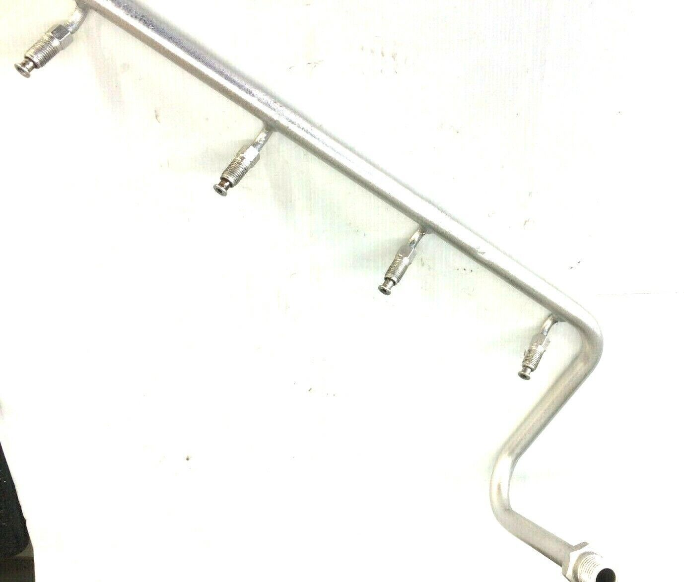 ROLLS ROYCE SILVER SPUR BENTLEY MULSANNE air injection pipe LEFT UE74579 A bank