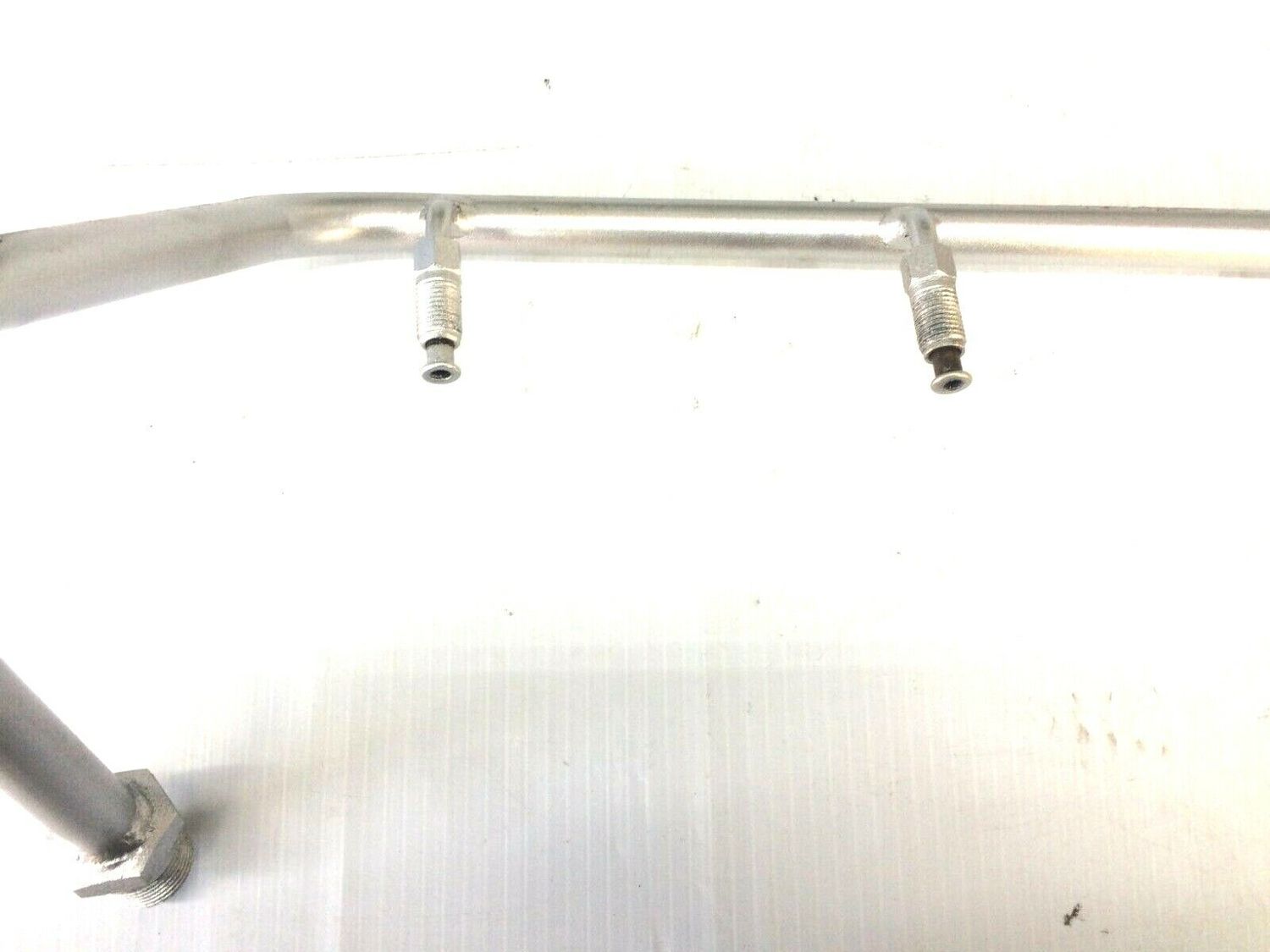 ROLLS ROYCE SILVER SPUR BENTLEY MULSANNE air injection pipe LEFT UE74579 A bank
