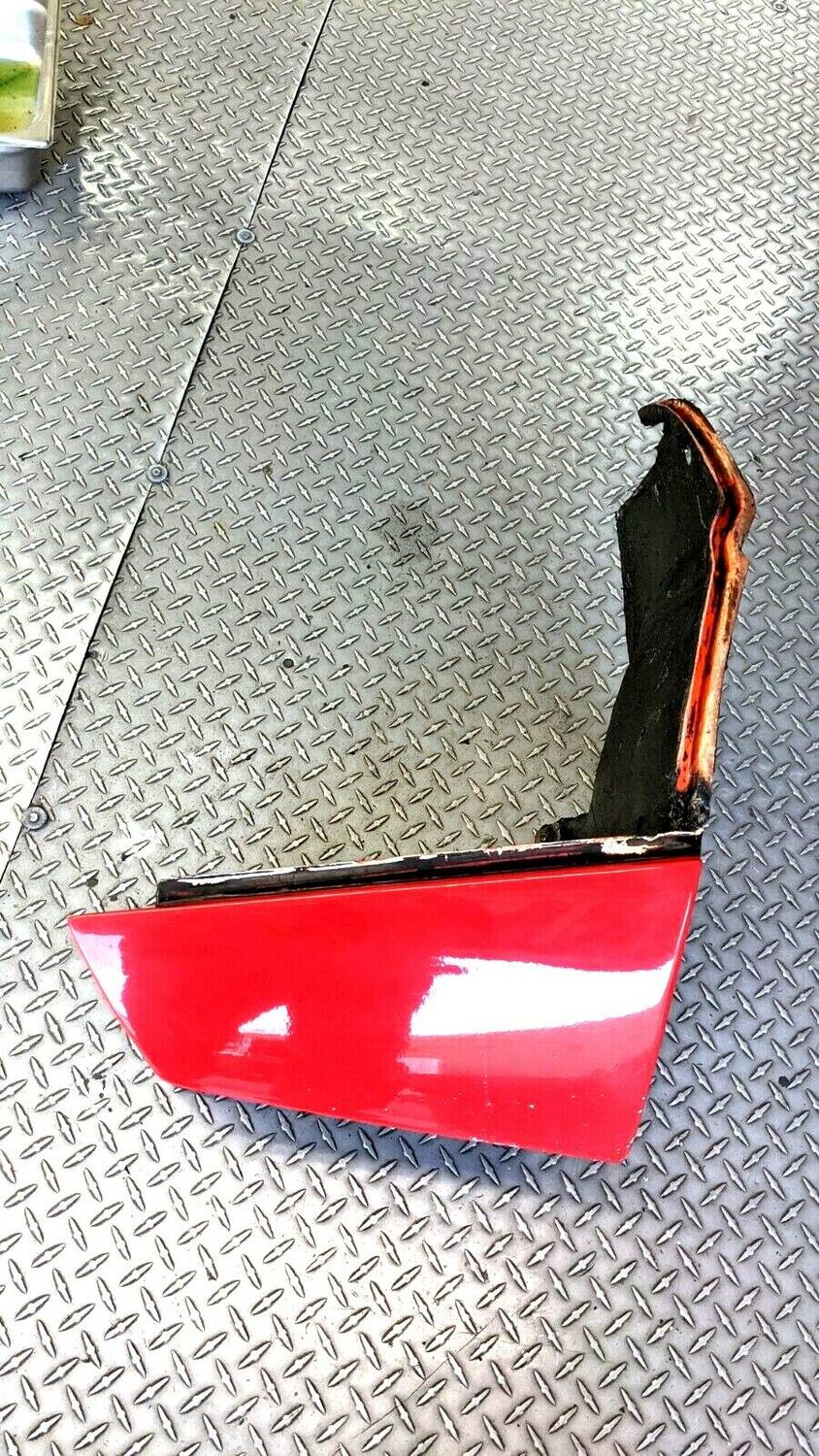 FERRARI 308 GTSi RIGHT REAR UNDER 1/4 PANEL VITRORESINA LOWER PANEL