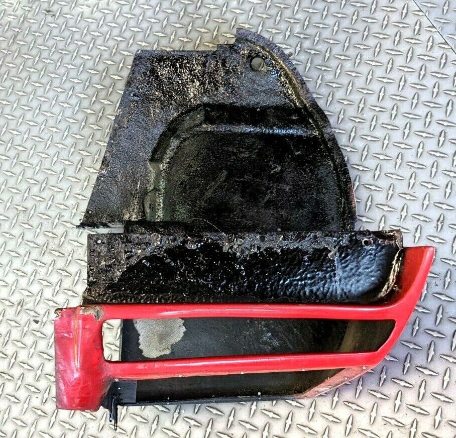 FERRARI 308 GTSi RIGHT REAR UNDER 1/4 PANEL VITRORESINA LOWER PANEL