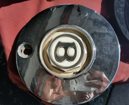 65 98 BENTLEY 15x6 1/2 A CENTER CAP HUB CAP CHROME