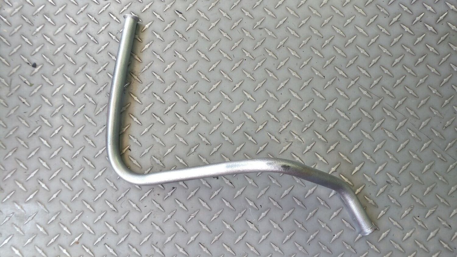ROLLS ROYCE SILVER SHADOW EGR DESCENDANT PIPE FROM EGR TO HEATHER UR18930