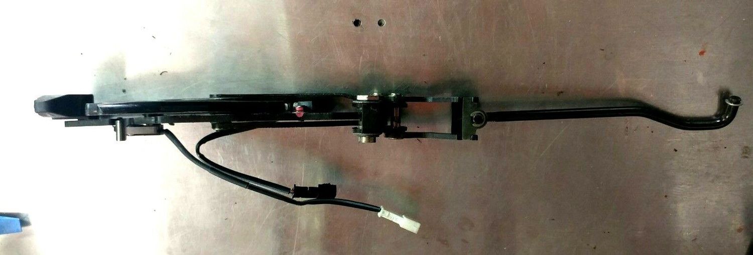 FERRARI 360 SPIDER PARTS RIGHT CAPOTE CONVERTIBLE TOP LATCH 66462500