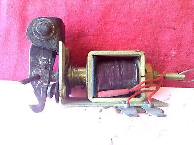 ROLLS ROYCE SILVER SPUR BENTLEY GAS DOOR SOLENOID FUEL CAP RELEASE UD73661