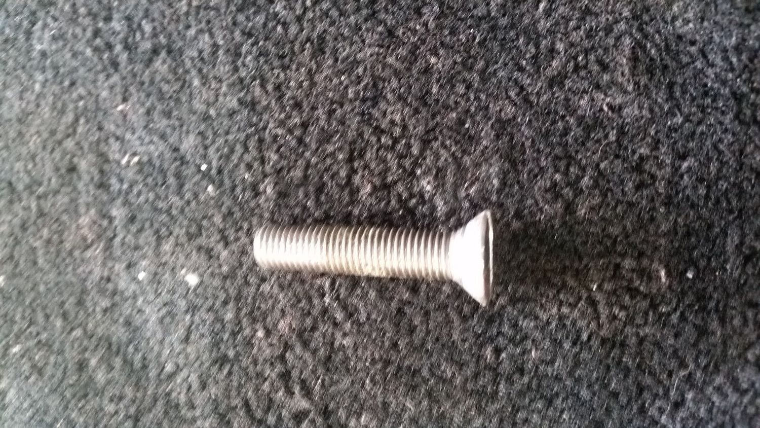 ROLLS ROYCE SILVER SHADOW CAMARGUE LH RH DOOR front rear STRIKER BOLT UB16101