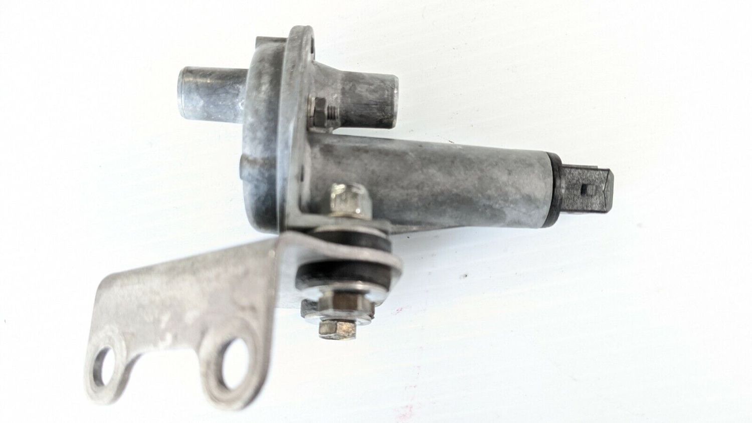Ferrari 308 INTAKE MANIFOLD AUXILIARY AIR REGULATOR 115223
