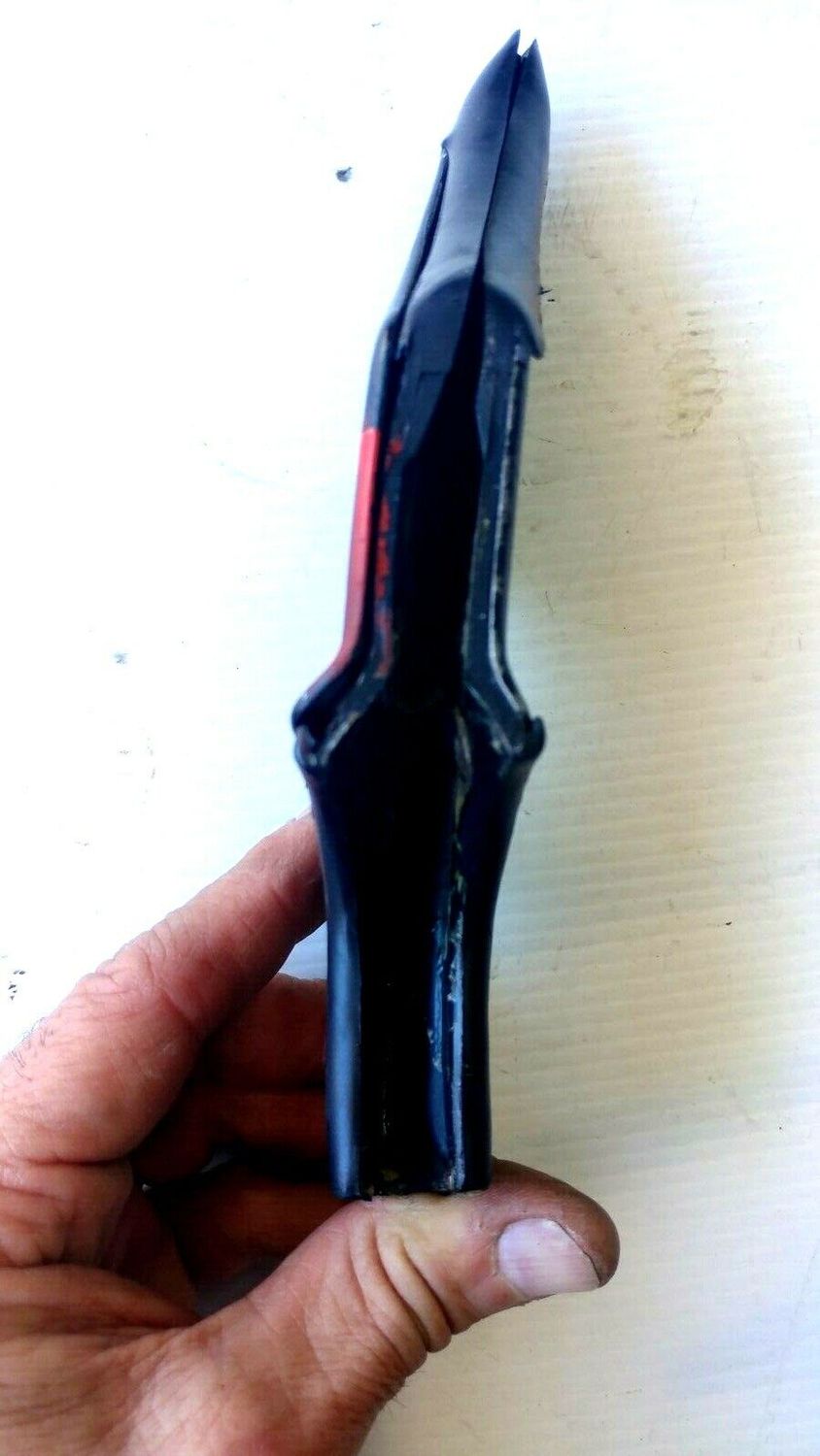 FERRARI 348 PARTS RIGHT DOOR REAR GLASS GUIDE 62212000
