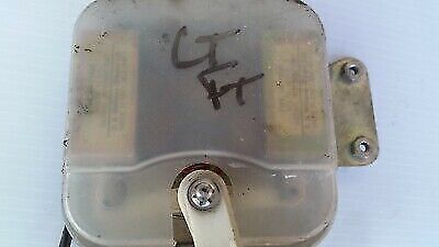 BENTLEY ROLLS-ROYCE SILVER SPUR RIGHT FRONT DOOR SOLENOID LATCH LOCK UB72067