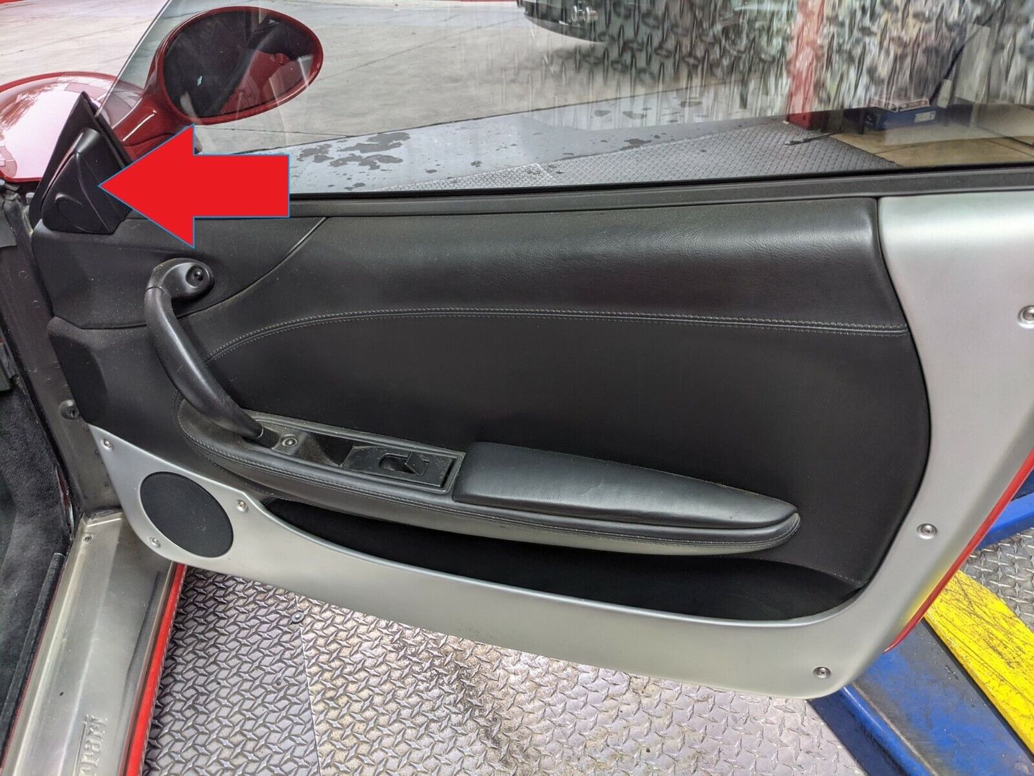 FERRARI 360 SPIDER PARTS right SIDE DOOR Tweeter WITH COVER 6983560