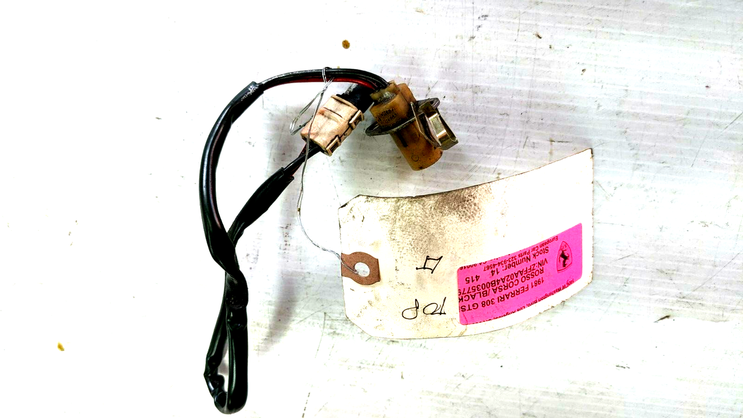 FERRARI 308 PARTS GTS PART ignition TRIGGER SENSOR TOP LEFT WHITE CONNECTOR