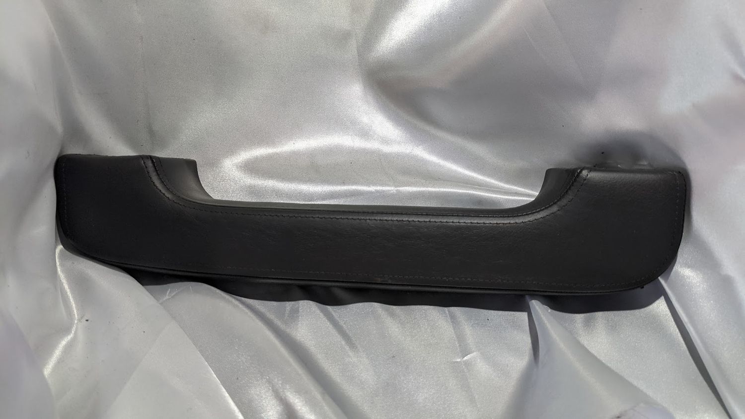 ROLLS ROYCE BENTLEY TURBO R FRONT DOOR ARMREST ON BLACK GOOD CONDITION
