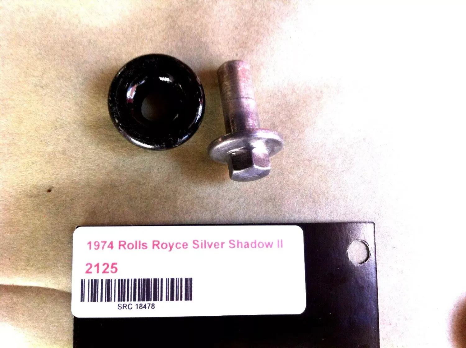 65 - 80 ROLLS ROYCE SILVER SHADOW VALVE COVER GASKET SCREW UE6569 UE6570