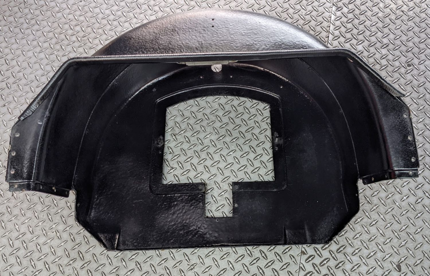 FERRARI 308 GTSi  FRONT TRUNK SPARE TIRE FRONT LINER 60351608 -