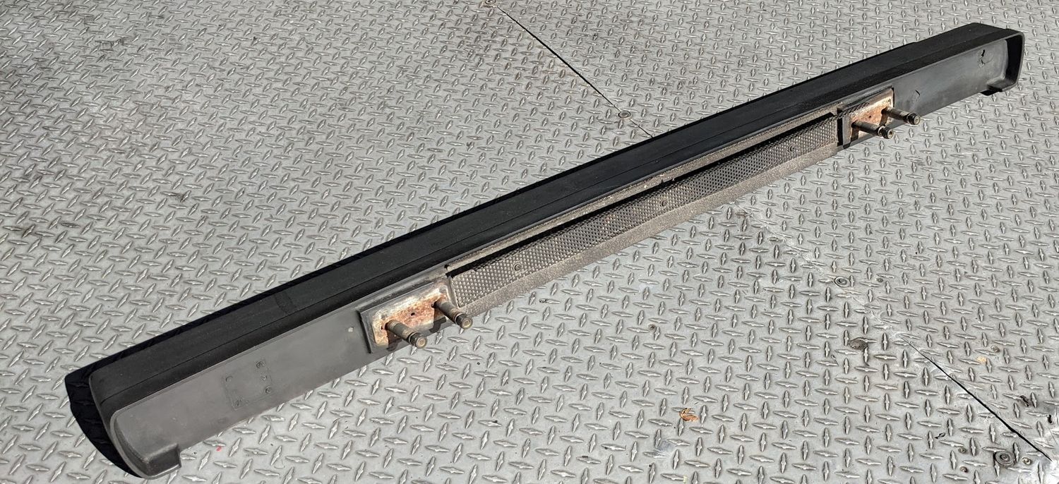 FERRARI 308 GTSi REAR BUMPER USA MODEL VERY CLEAN 60763300