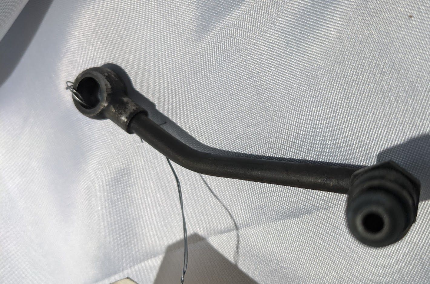 FERRARI 360 bleeding pipe to T/O Bearing  BLOCK  242066
