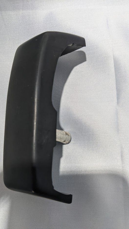 81-95 ROLLS ROYCE SILVER SPUR BENTLEY RIGHT front bumper OVERRIDER UR21804