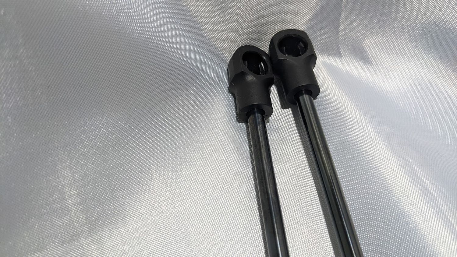 FERRARI 488 SPIDER PISTA PART REAR HOOD SHOCKS SUPPORT PAIR 87780900
