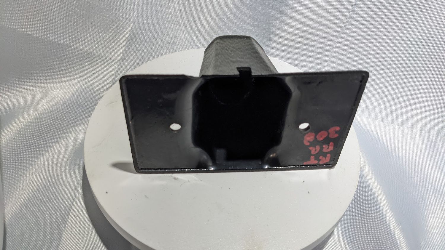 FERRARI 308 GTSi PART FRONT OR REAR SIDE LIGHT COVER  ON FENDER