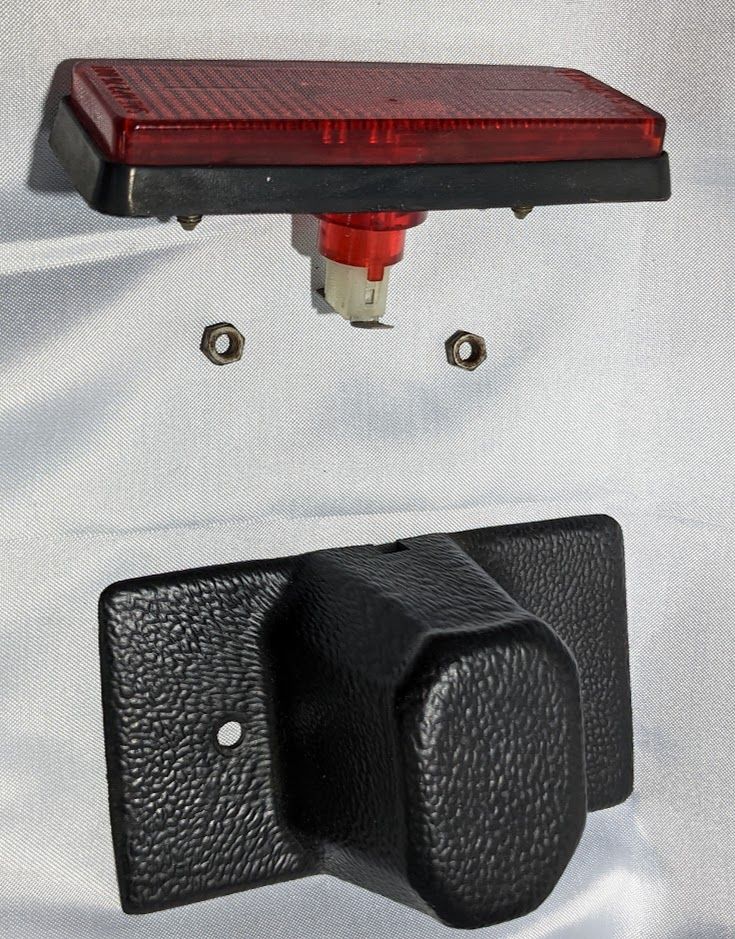 FERRARI 308 GTSi PART rear SIDE LIGHT ON REAR WING