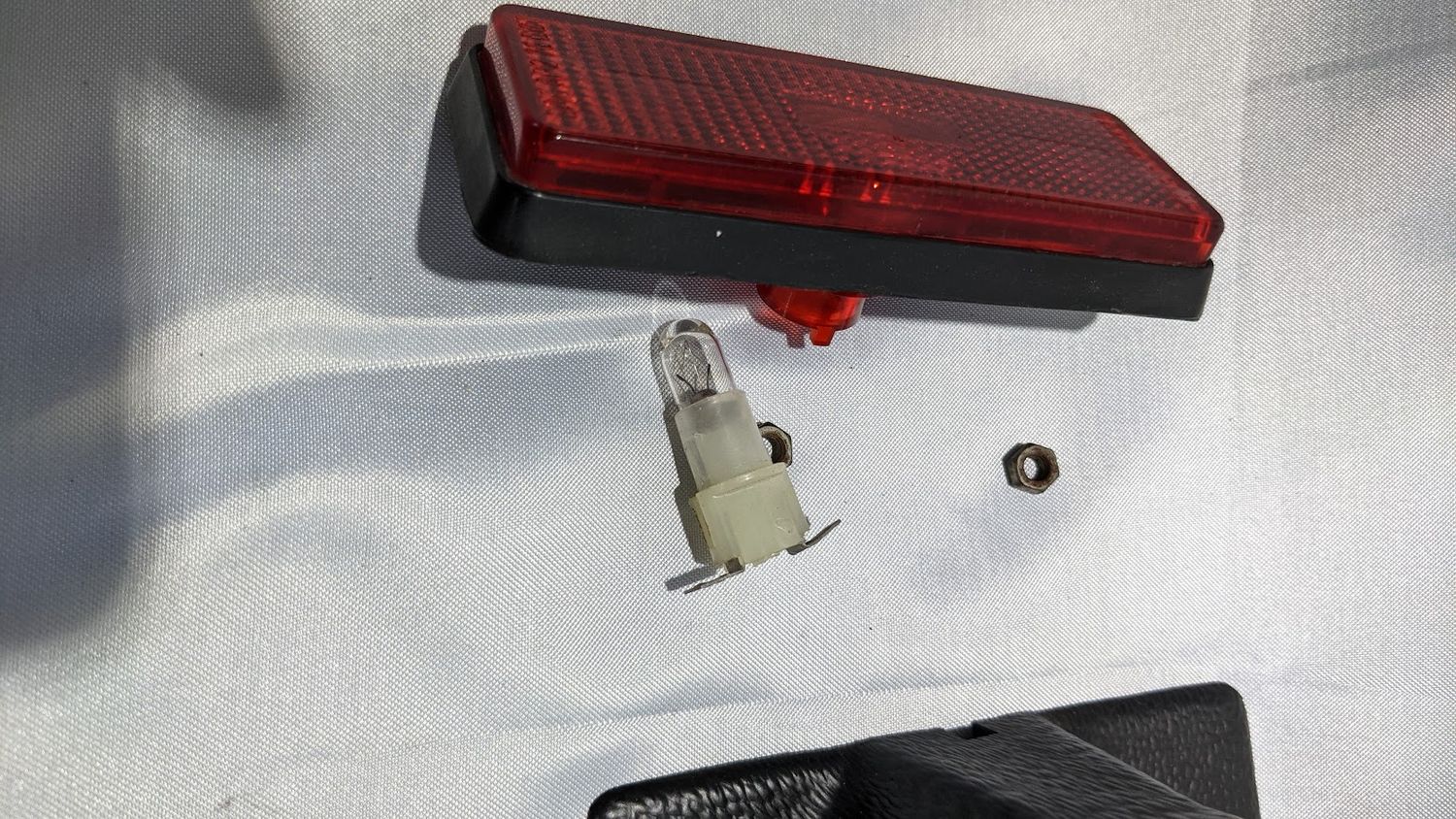 FERRARI 308 GTSi PART rear SIDE LIGHT ON REAR WING