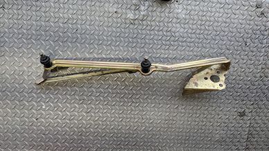 FERRARI 308 PARTS WINDSCREEN WIPER LINKAGE TRANSMISSION 60044500