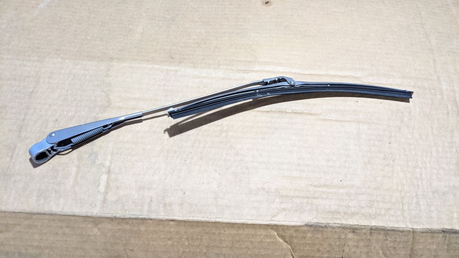 65 to 80 ROLLS ROYCE SILVER SHADOW WRAITH FRONT WINDSCREEN WIPER ARM right  UD14856R