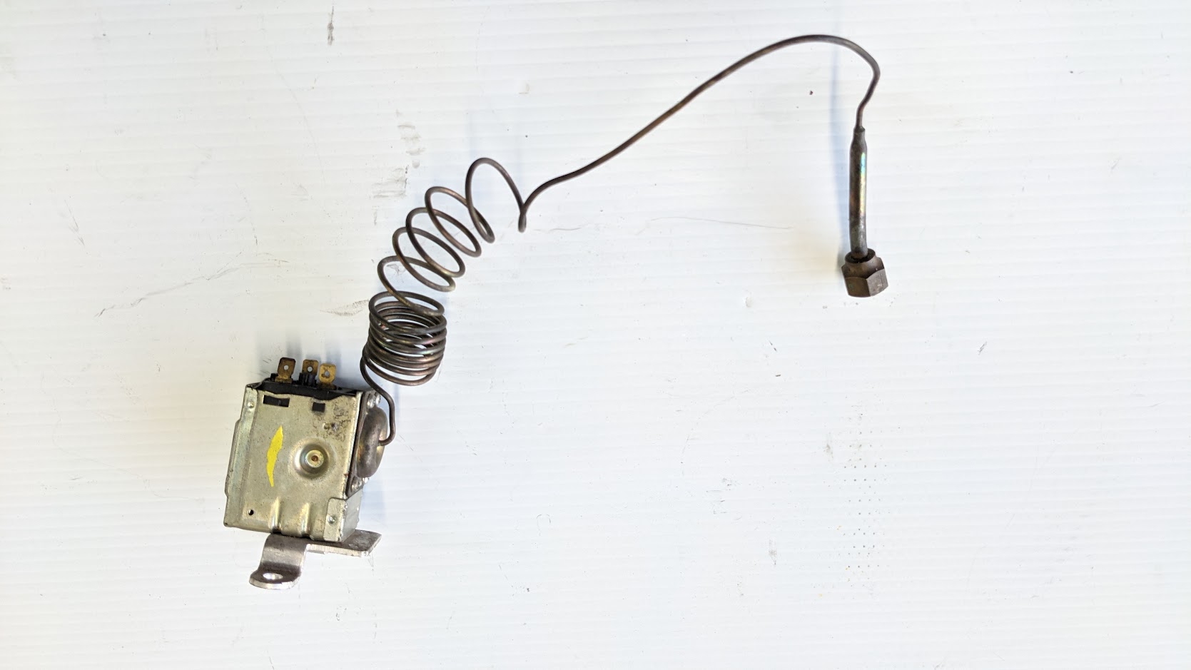 FERRARI 308 PARTS GTS AIR CONDITIONING pressure sensor cut off 100460 img