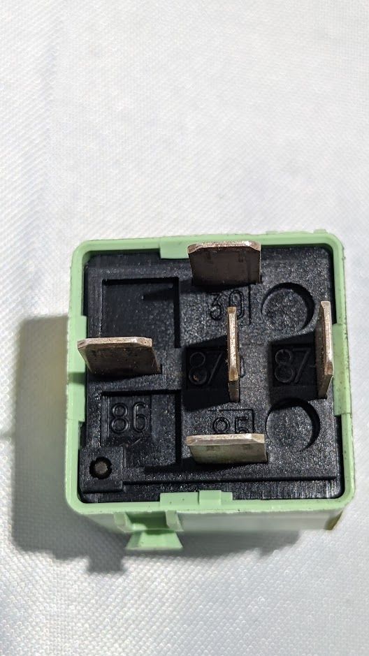 BENTLEY MULSANNE S ROLLS ROYCE SILVER SPUR abs relay UD26633